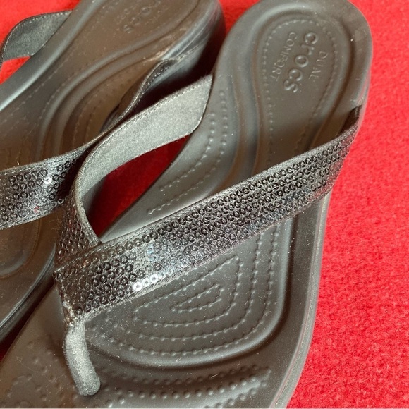CROCS Sz  10 Toe Post Thong Sequin Comfort Flip Flops Sandals - Picture 3 of 10